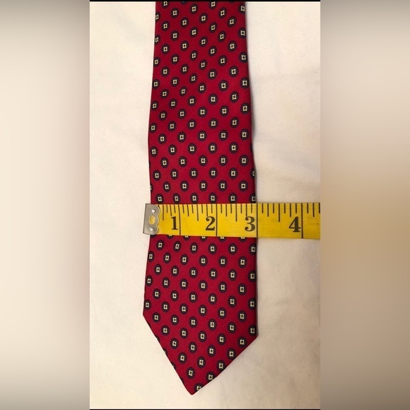 Delvechio Imported Fabric Red Blue Yellow Geometric Print Silk Neck Tie - Picture 10 of 16